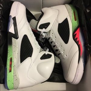 Jordan 5 Retro new in box basketball shoes